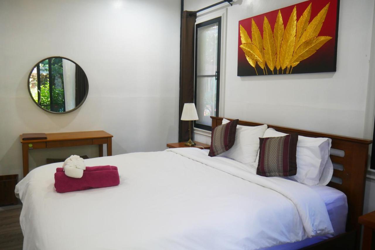 Big Elk Steak House - Homestay Trat Extérieur photo