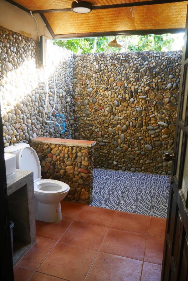Big Elk Steak House - Homestay Trat Extérieur photo